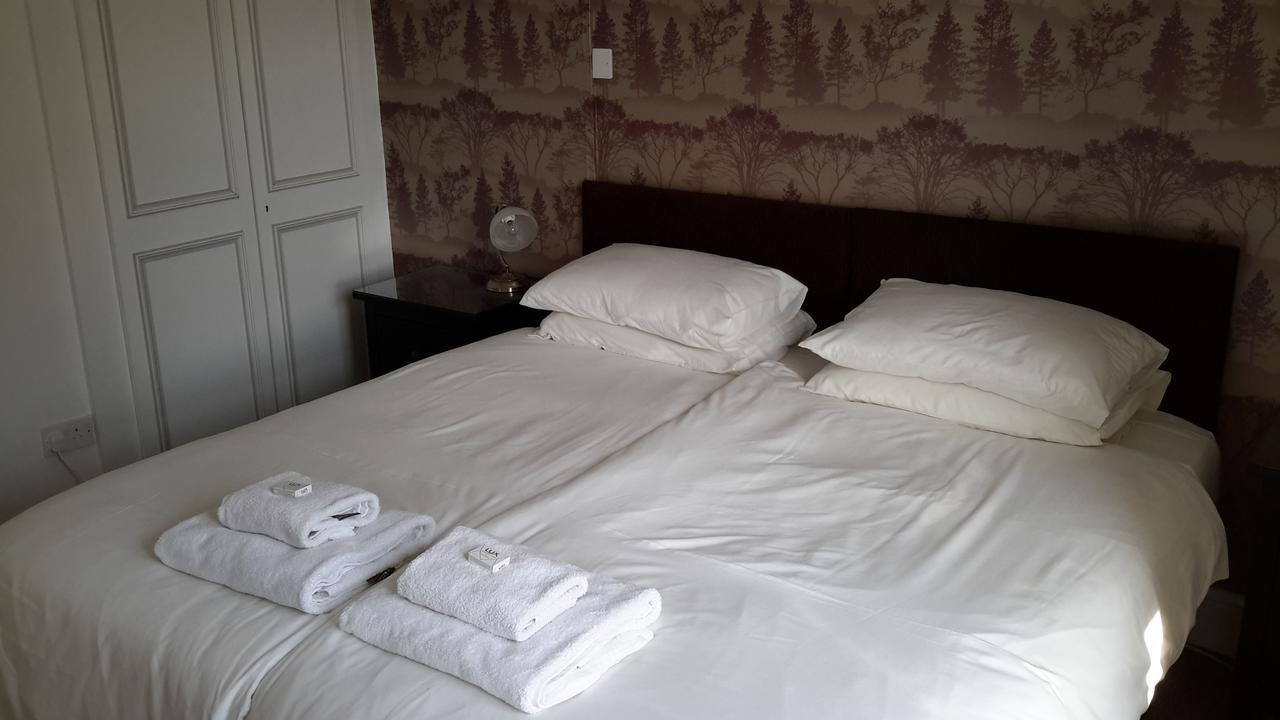 The School House Bed & Breakfast Warrington  Luaran gambar