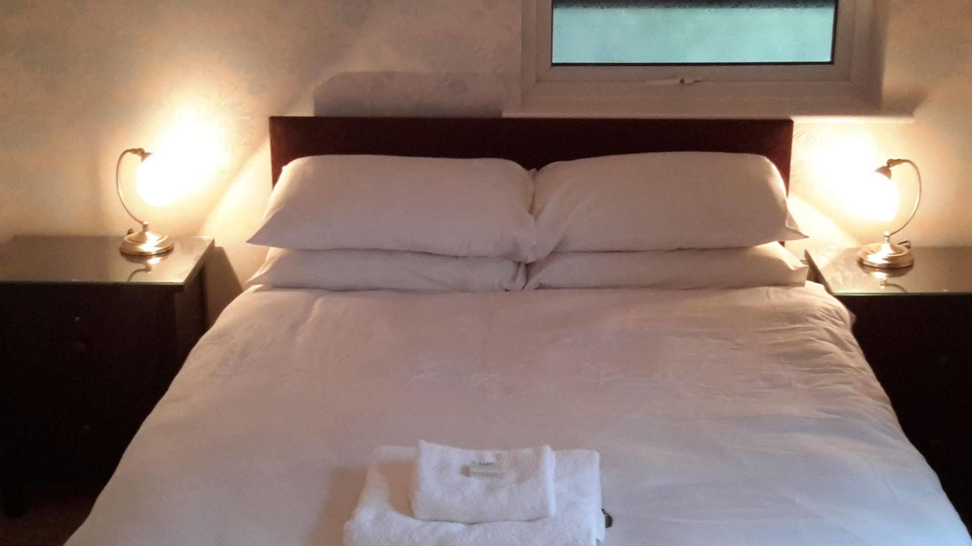The School House Bed & Breakfast Warrington  Luaran gambar
