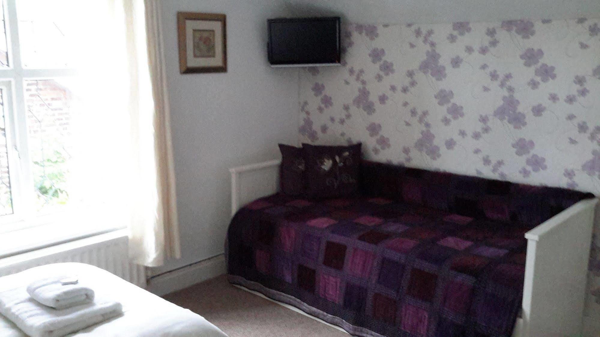 The School House Bed & Breakfast Warrington  Luaran gambar
